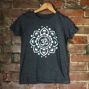 Girls Om Shante Om T-shirt